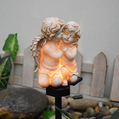 伝統的なヴィンテージソーラー防水エンジェルプラスチック樹脂LED屋外グラウンドプラグライトガーデン用 