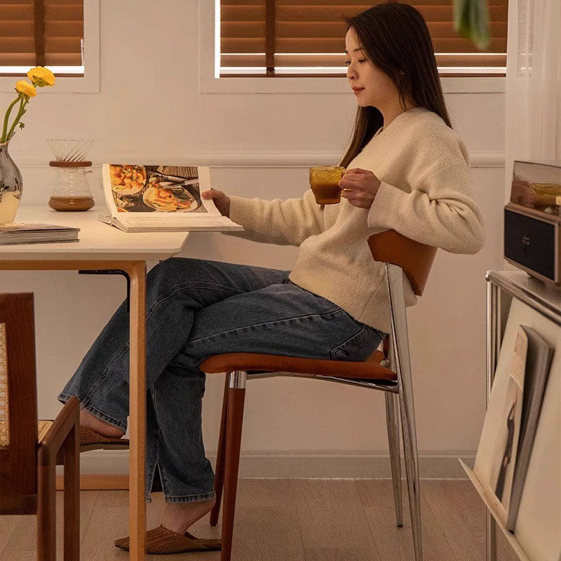 Chaise de salle à manger contemporaine rétro en bois de hêtre, fer, velours, éponge carrée avec dossier incurvé pour salle à manger 