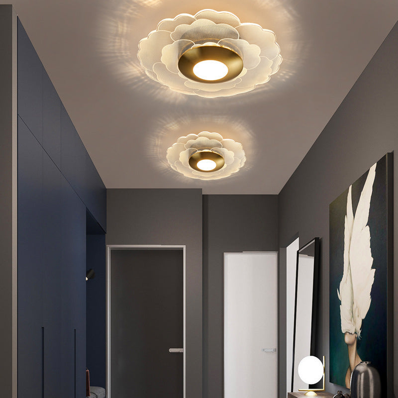 Lustre semi-encastré LED en acrylique à motif géométrique circulaire vertical de luxe contemporain pour salon 