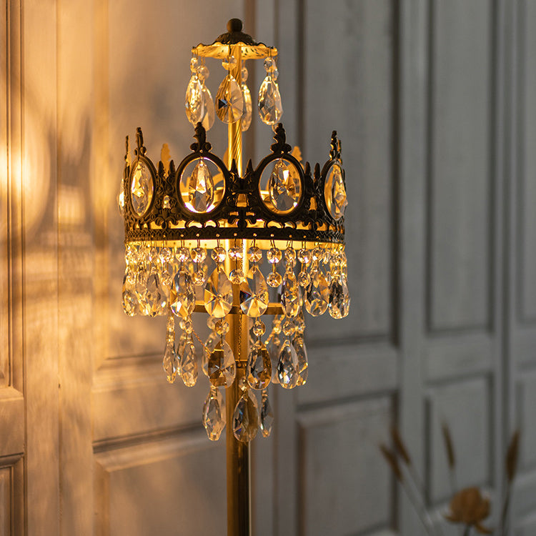 Traditionelle Luxus Kupfer Messing Kristall Krone Anhänger 3-Licht Stehlampe für Schlafzimmer 