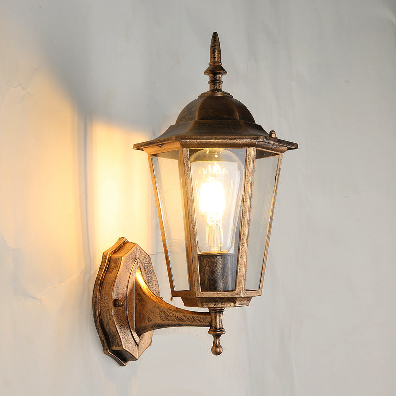 Zeitgenössische industrielle sechseckige Aluminiumrahmen Milchglas 1-Licht Außenwandleuchte Lampe für Garten 