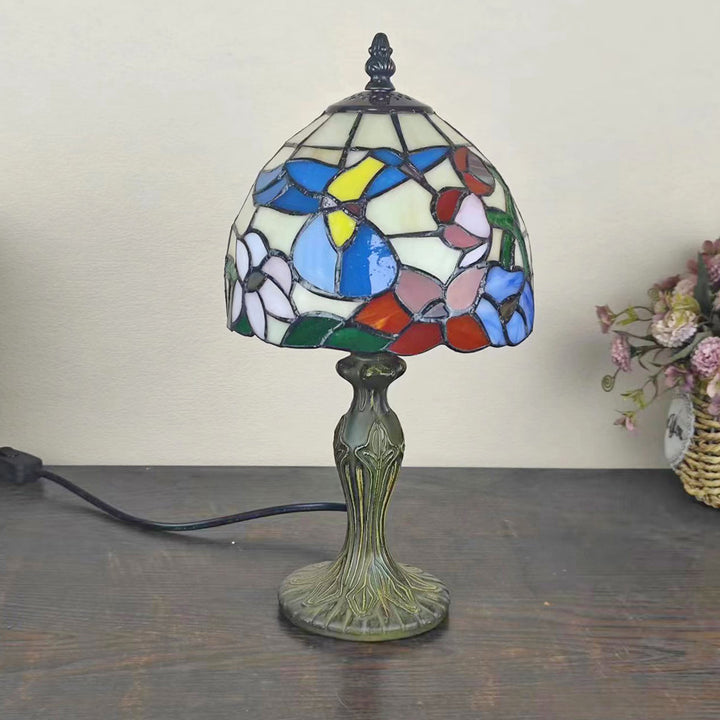 Lampe de table à 1 lumière en verre teinté en zinc à motif de fleurs traditionnelles Tiffany Dome pour chambre 