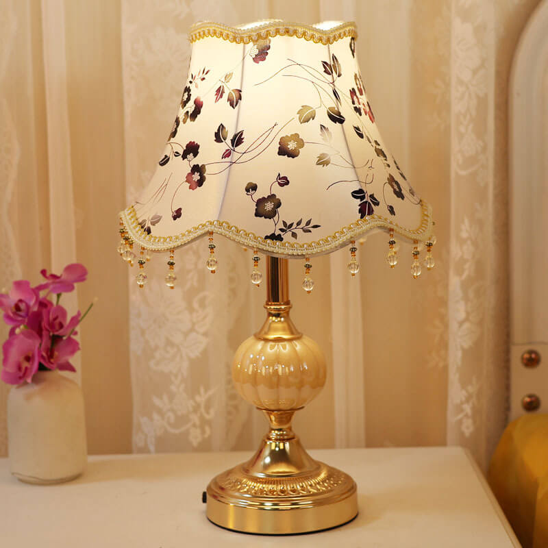 Traditional Vintage Fabric Floral Glass Hardware Plating 1-Light Table Lamp for Bedroom