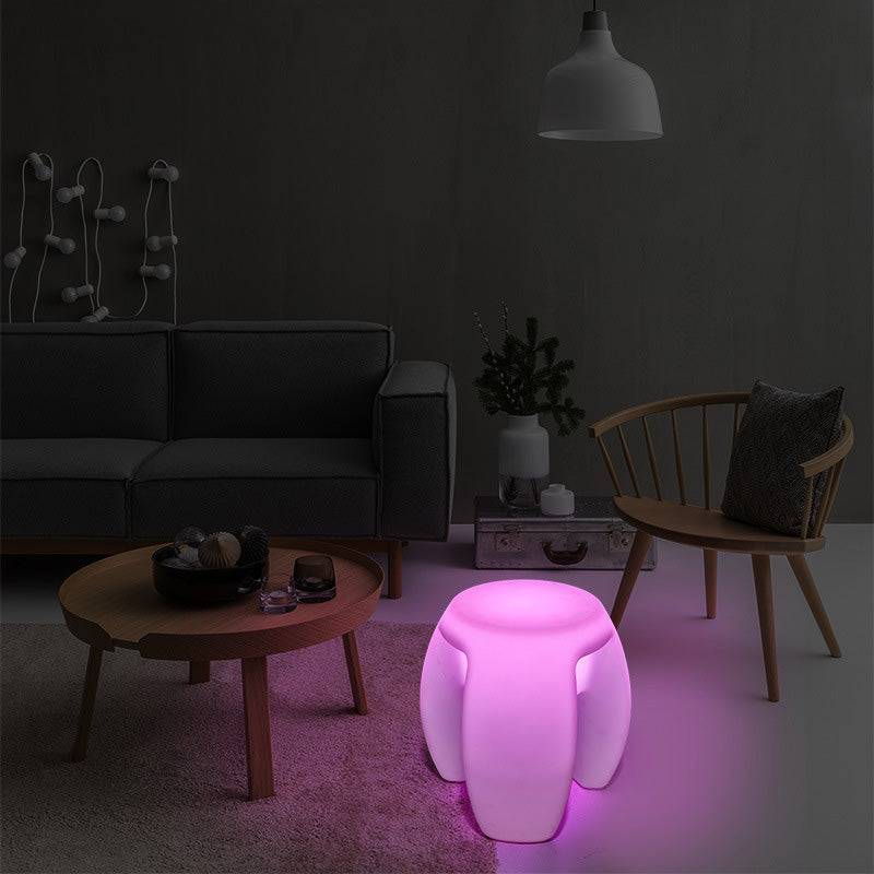 Moderner minimalistischer runder Kunststoff-LED-beleuchteter wasserdichter Barhocker für den Unterhaltungsraum 