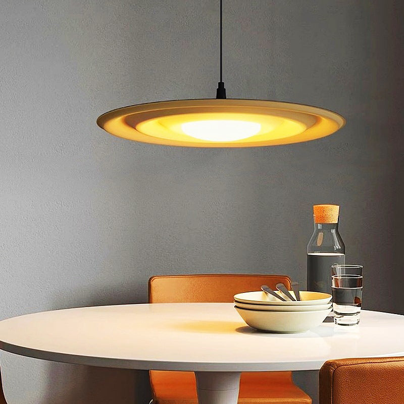 Moderne minimalistische runde Wasser-Kräuselung Acryl Eisen LED Pendelleuchte für Schlafzimmer 