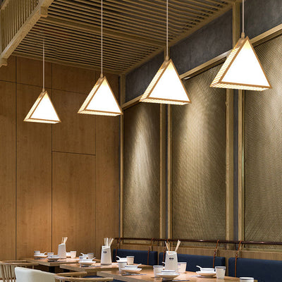 Traditionelle chinesische Bambusweberei geometrischer Käfig 1-flammige Pendelleuchte für Wohnzimmer 
