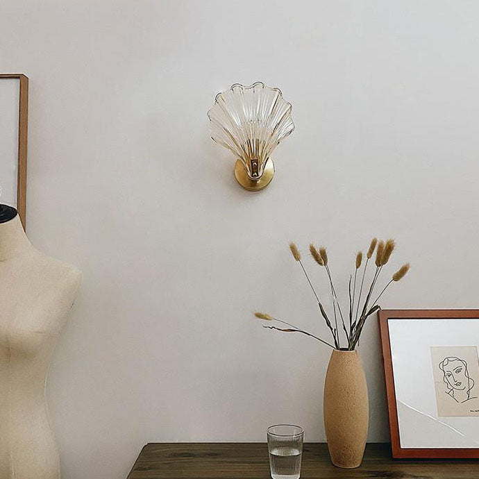Zeitgenössische kreative Schale aus Kupferglas 1-Licht-Wandleuchte für das Schlafzimmer 