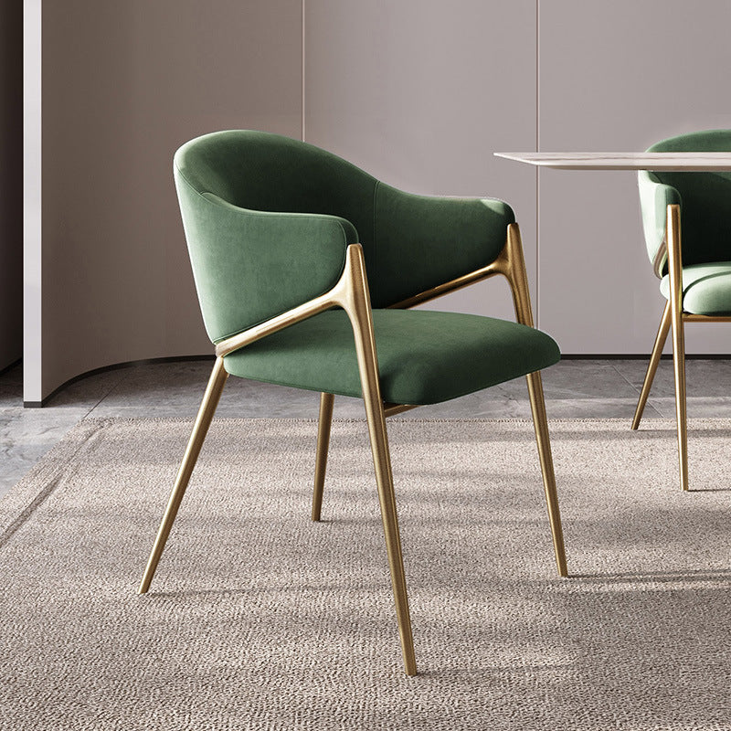 Silla de comedor contemporánea de lujo redonda de lana de cordero con patas de acero inoxidable, respaldo y reposabrazos para comedor 