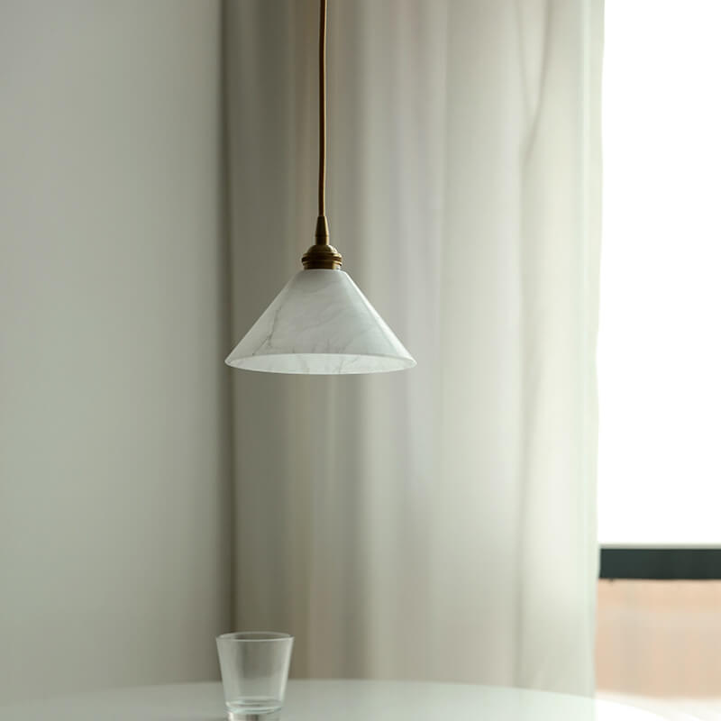 Lámpara colgante moderna de lujo ligero triángulo cono de lucita cobre de 1 luz 