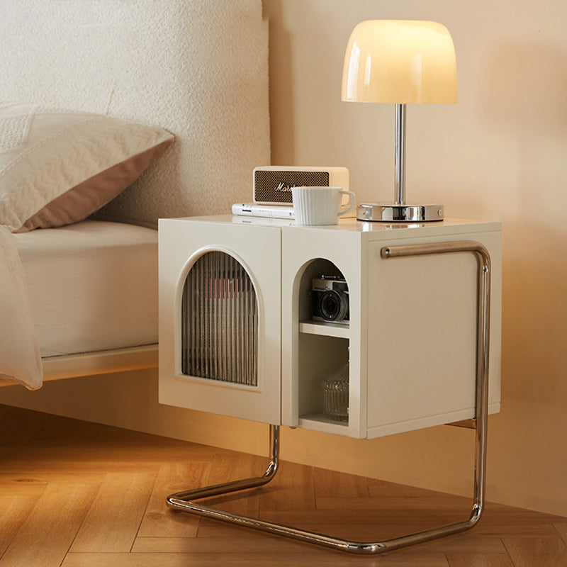 Table de chevet moderne minimaliste rectangulaire en verre avec panneau en bois et acier inoxydable à 3 tiroirs pour chambre 
