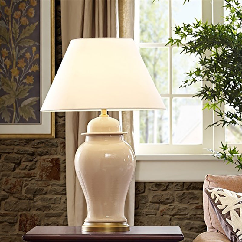 Lampe de table 1 lumière en céramique rustique traditionnelle avec vase conique pour étude 