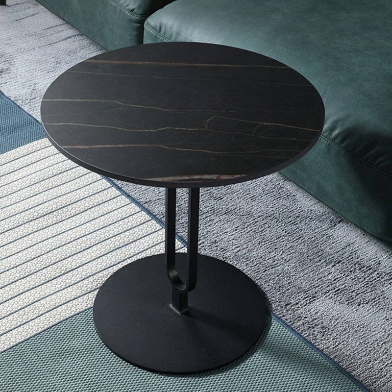 Table basse ronde en marbre minimaliste moderne en acier inoxydable à trois pieds pour salon 