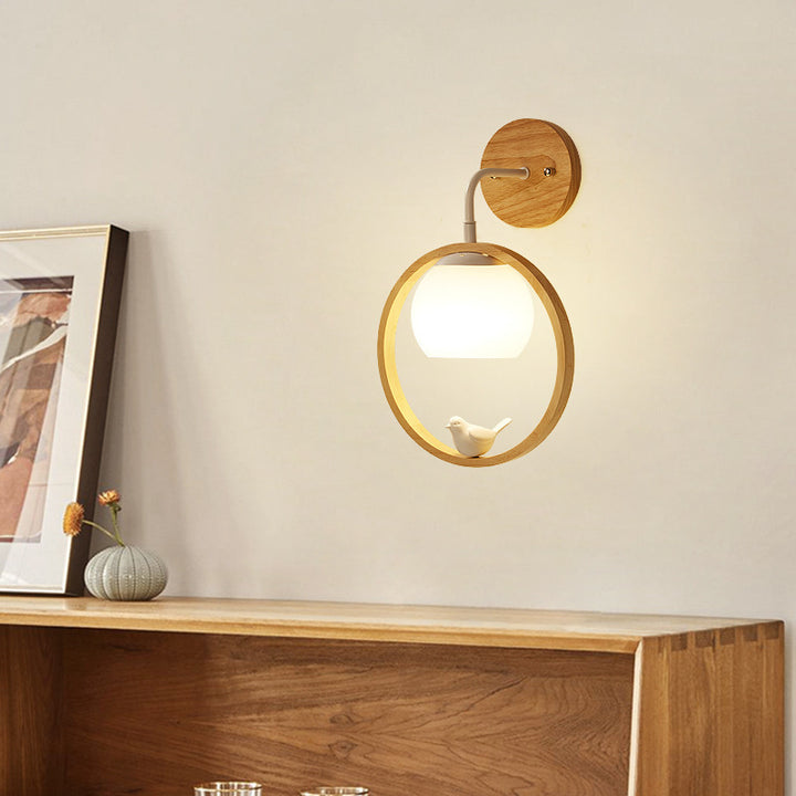 Zeitgenössische skandinavische Vogel Runde Holz Glas 1-Licht Wandleuchte Lampe für Schlafzimmer 