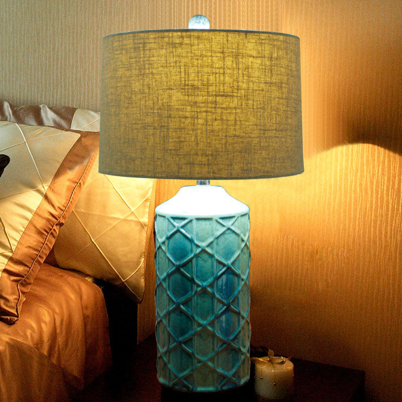 Lampe de Table en Céramique à Rayures Cylindriques Vintage Traditionnelle avec Base en Tissu et 1 Lumière pour Chambre 