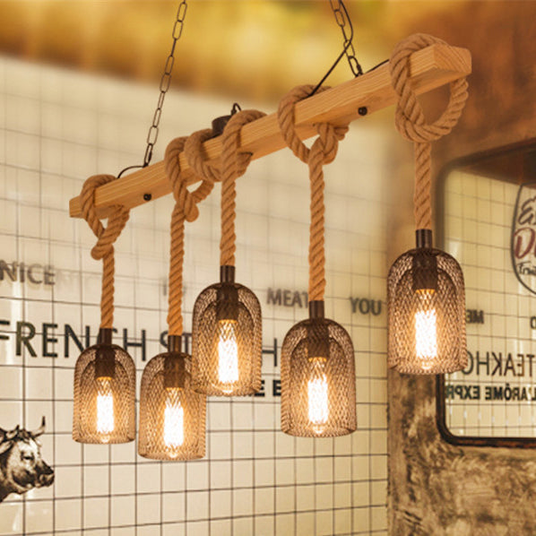 Chandelier de salle à manger à 5 lumières avec abat-jour en cage de fer et poutres en bois rustiques traditionnelles 