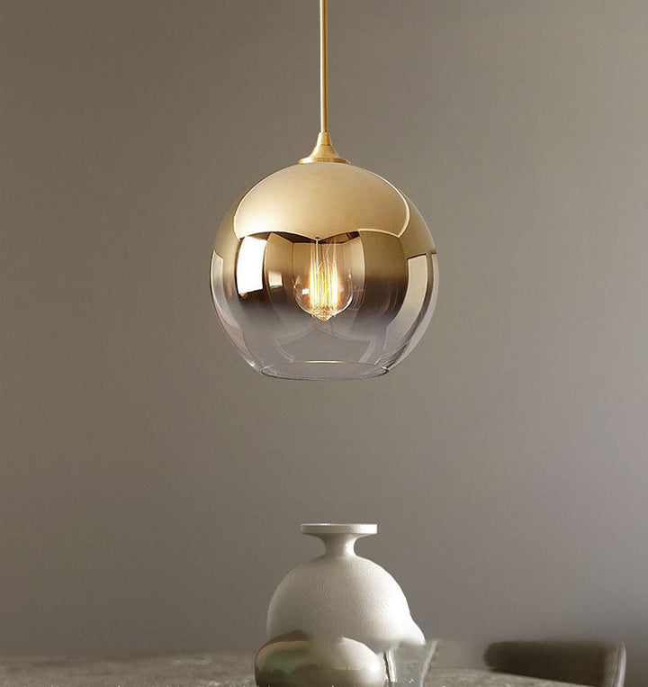 Suspension lumineuse contemporaine scandinave en verre orb et fer à 1 ampoule pour chambre 