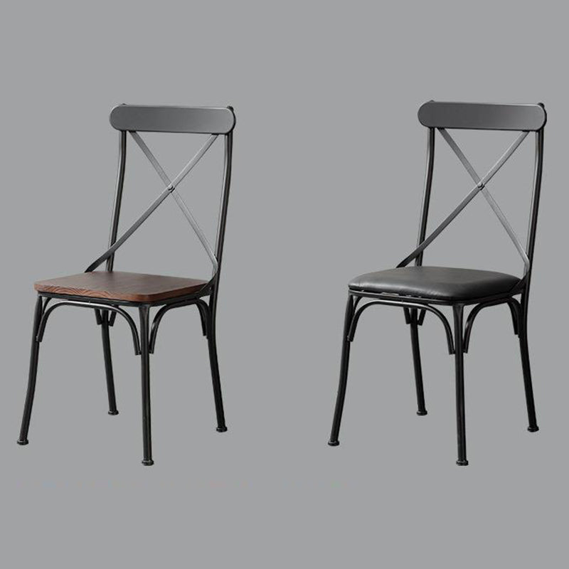 Ensemble de chaises et table de salle à manger en cuir industriel contemporain, bois, fer, avec dossier en forme de X pour salle à manger 