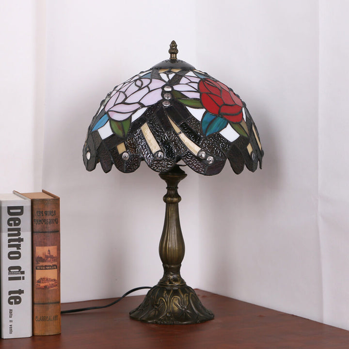 Retro Tiffany-Pfingstrosen-Muster Buntglas-Kuppel 1-Licht Tischlampe 