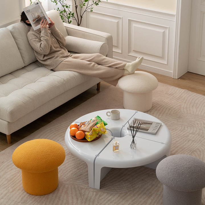 Moderner minimalistischer Zylinder-Hocker in Pilzform aus Sherpa-Fleece und Holz für den Schminktisch im Schlafzimmer 