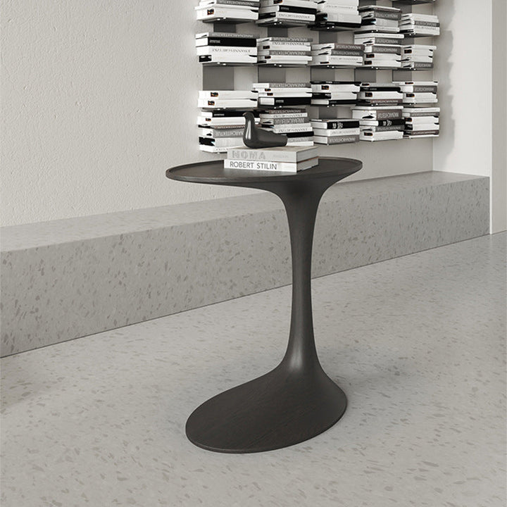 Moderner minimalistischer ovaler Massivholz-Beistelltisch für das Wohnzimmer 