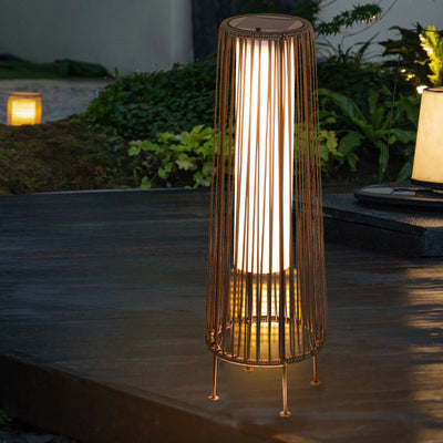 Moderne minimalistische solarbetriebene wasserdichte runde vertikale Zugleiste aus Eisen-Rattan-LED-Stehlampe für die Außenterrasse 