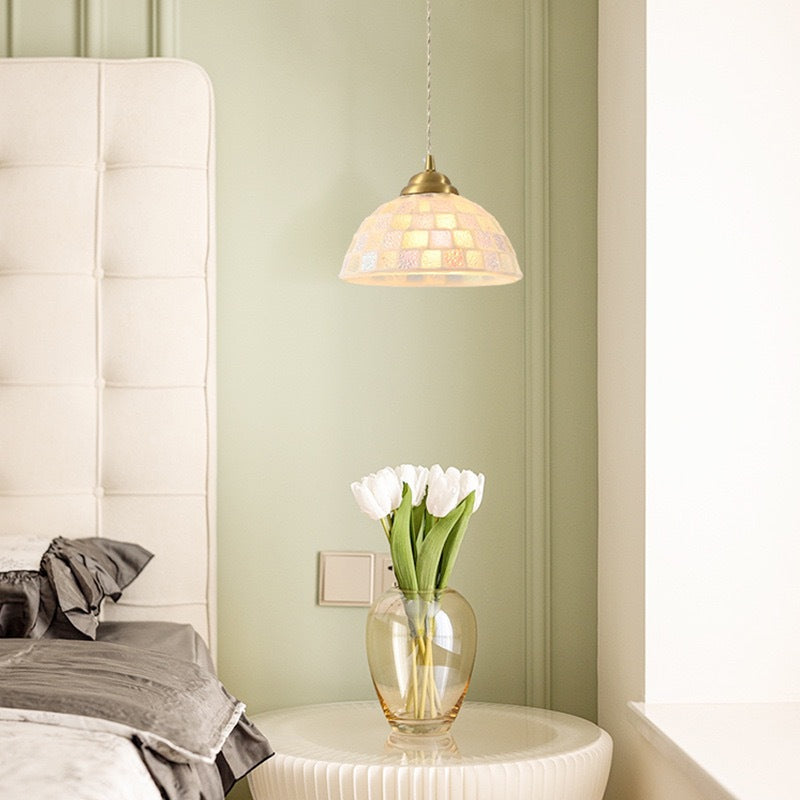 Lustre suspendu à 1 lumière avec design en coquille demi-ronde en vitrail de laiton traditionnel japonais pour chambre 