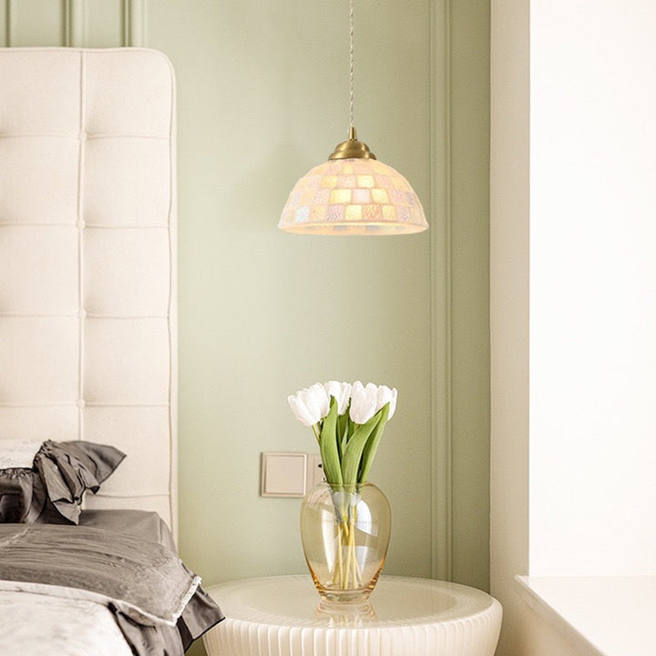 Lustre suspendu à 1 lumière avec design en coquille demi-ronde en vitrail de laiton traditionnel japonais pour chambre 