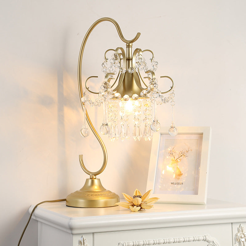 Traditionelle europäische Metall-Hardware Kristall Teardrop Anhänger Trompete 1-Licht Tischlampe für Schlafzimmer 