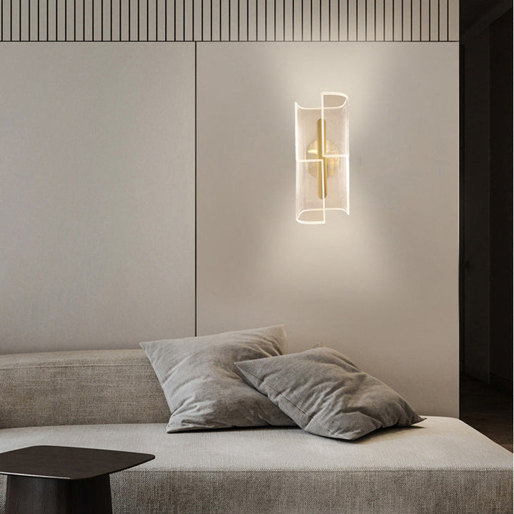 Lámpara de aplique de pared LED de lujo moderno de hierro acrílico con columna esqueletonizada y línea de rombos para pasillo 