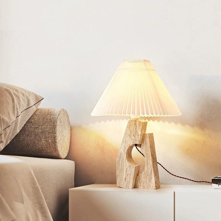 Zeitgenössische kreative Kuppel Stein Stoff 1-Licht Tischlampe für das Studium 