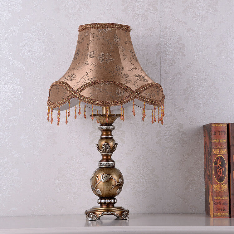Traditionelle europäische sechseckige 1-flammige Tischlampe aus Kunstharzgewebe für Schlafzimmer 
