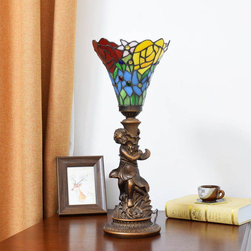 Traditionelle europäische Harzglas-Fackel-Rose-Boy-Tischlampe mit 1 Licht für Schlafzimmer 