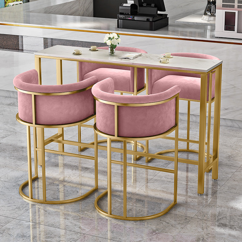 Tabouret de bar contemporain nordique carré à demi-rond en velours et fer avec dossier et accoudoirs pour salle à manger 
