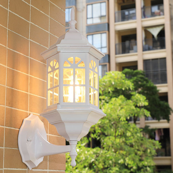 Traditionelle europäische Aluminiumlegierung Schloss Design Glas 1-Licht wasserdichte Wandleuchte Lampe für Außenterrasse 