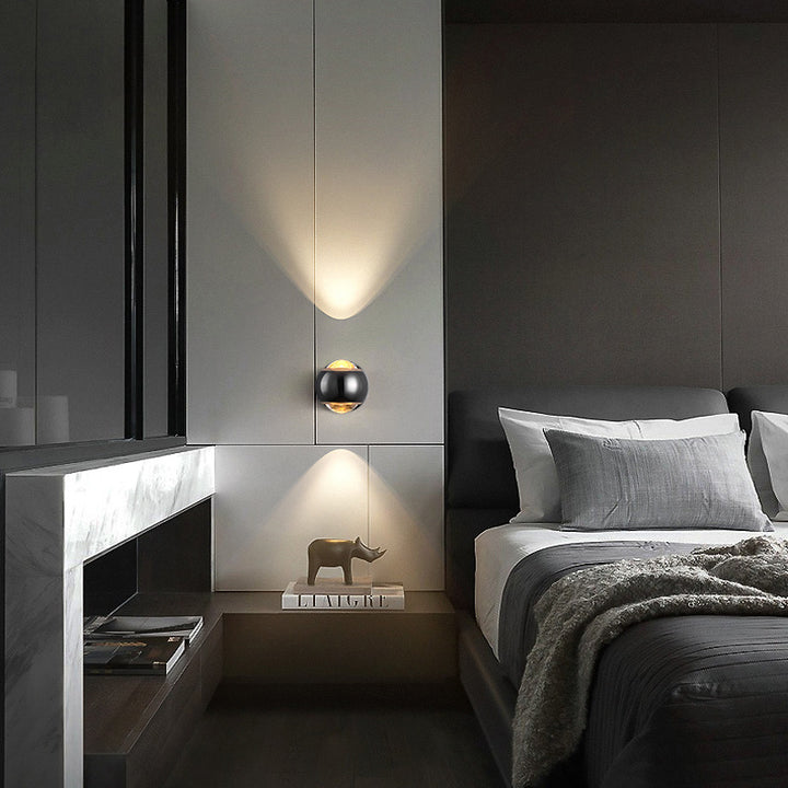 Contemporary Nordic Aluminum Semicircle Up And Down Luminous LED Spotlight Wall Sconce Lamp For Bedroom