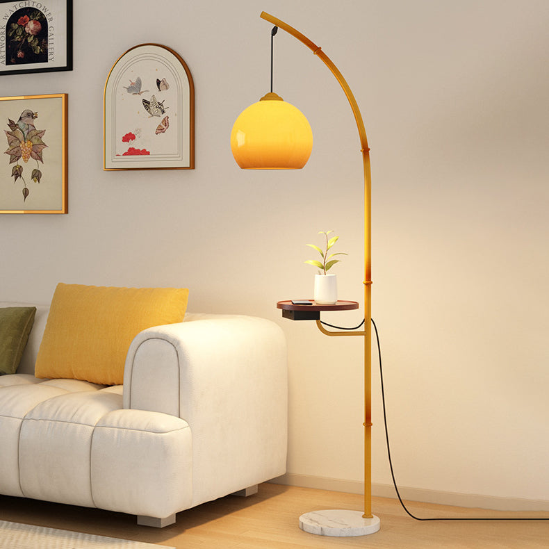 Traditionelle Vintage-Stehlampe mit Mondlicht und Glaskugelschirm und Marmorsockel, 1 Licht, fürs Arbeitszimmer 