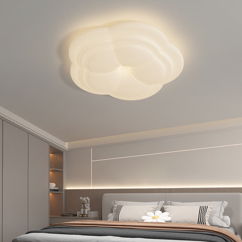 Luz de techo LED de montaje empotrado de hierro acrílico con pétalo minimalista moderno para dormitorio 