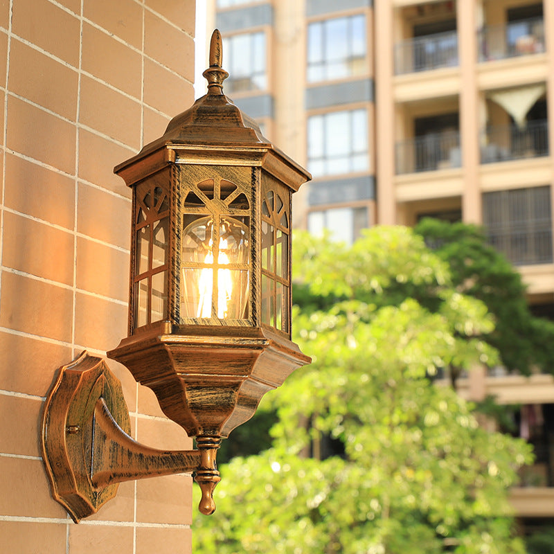 Traditionelle europäische Aluminiumlegierung Schloss Design Glas 1-Licht wasserdichte Wandleuchte Lampe für Außenterrasse 