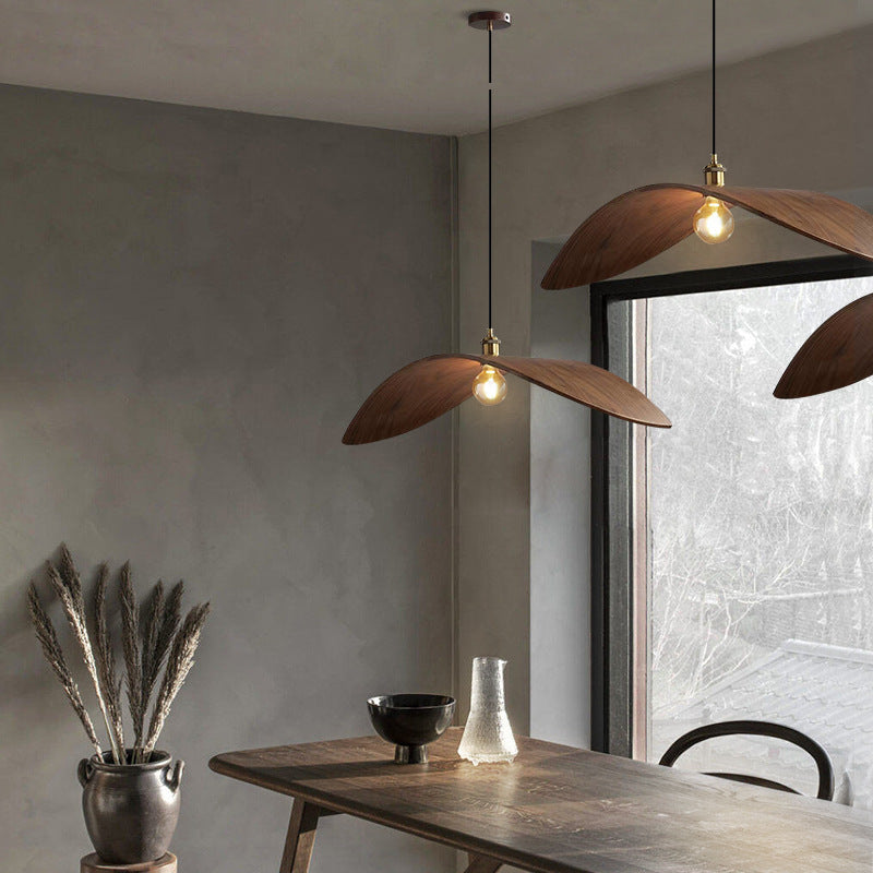 Traditionelle japanische Pendelleuchte mit 1 Licht und Walnussholzmaserung in Blattform für Esszimmer 