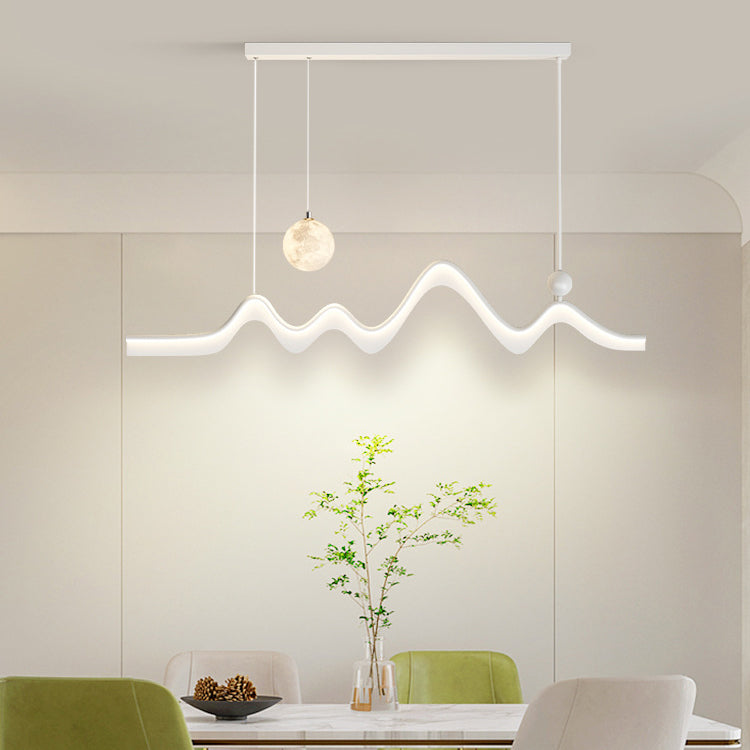ثريا ضوء الجزيرة LED من الألومنيوم والأكريليك بتصميم حديث وموجة القمر الطويلة من الحديد لغرفة الطعام 