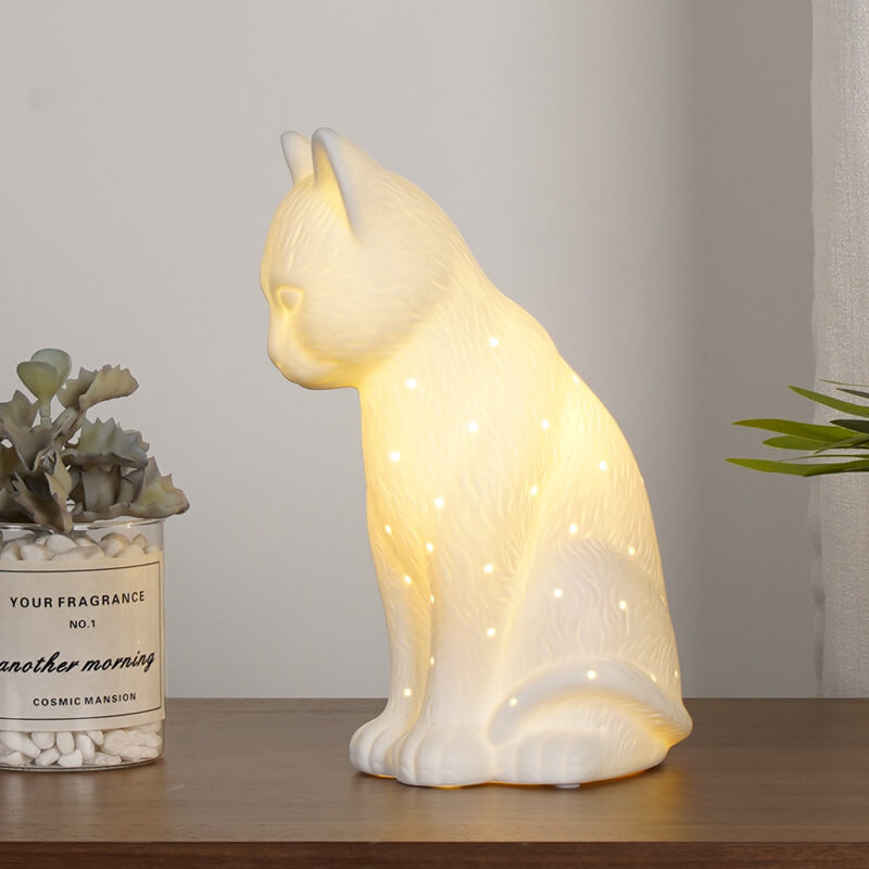 Nordic Creative Ceramic Cat Design 1- Light Night Light Table Lamp