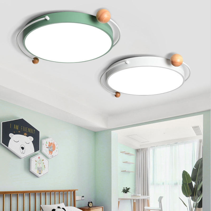 Plafonnier LED contemporain scandinave rond en orbe avec tube incurvé en fer, acrylique et bois pour chambre à coucher 