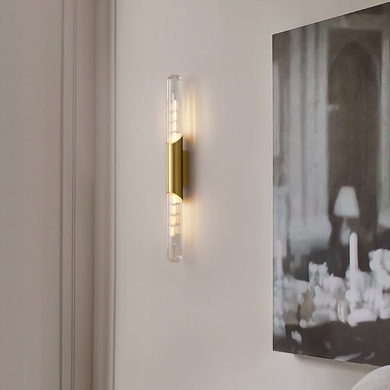 Zeitgenössische nordische Messingglasstreifen-Wandleuchte mit 2 Lichtern für Wohnzimmer 
