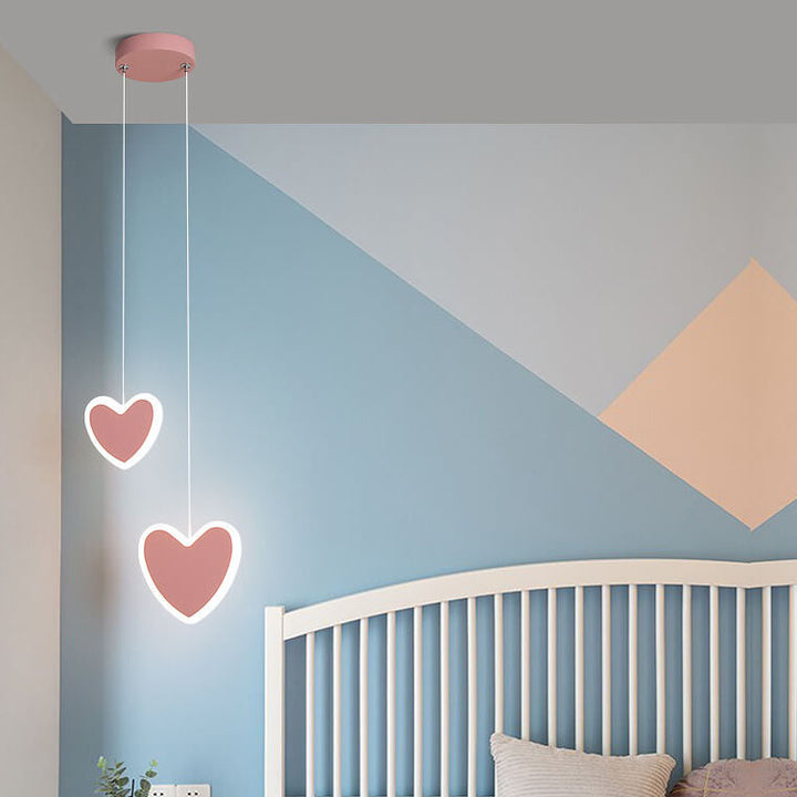 Moderner minimalistischer Herz-Schmetterling-Blumen-Acryl-LED-Kronleuchter 