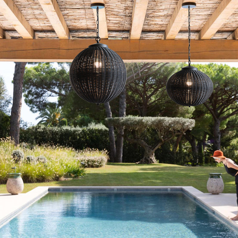 Traditionelle Vintage Runde Rattan Laterne Eisen 1-Licht Wasserdichte Outdoor Hängeleuchte Für Garten 