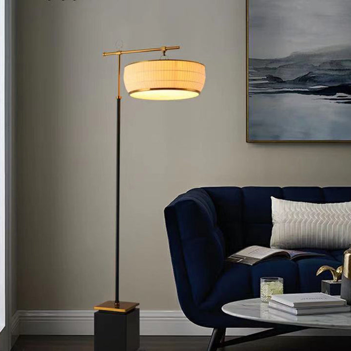 Lampadaire pour salon avec abat-jour plissé en tissu chinois traditionnel et base en matériel, 1 lumière 