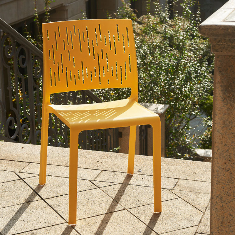Silla Cuadrada de Plástico Minimalista Moderna con Cuatro Patas y Respaldo para Patio Exterior 