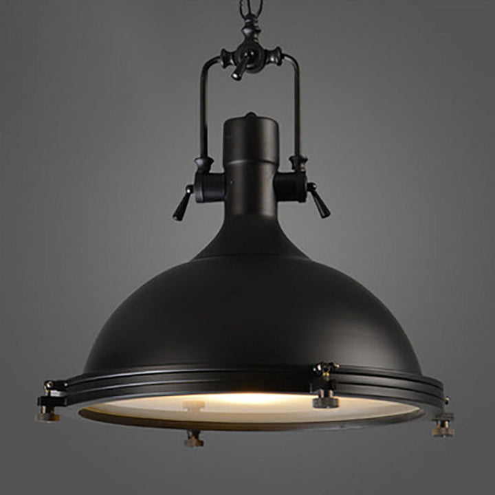Suspension lumineuse contemporaine industrielle polonaise en fer avec abat-jour semi-circulaire à 1 lumière pour salle à manger 