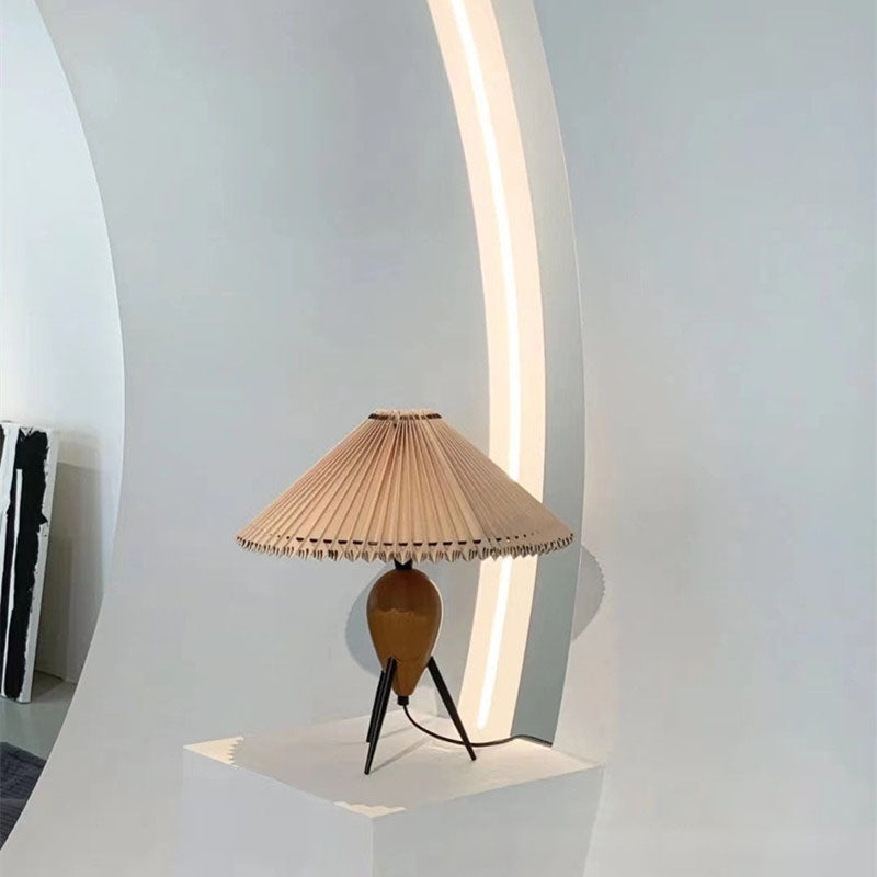 Lampe de table à 1 lumière en tissu PVC en bois de fer conique vintage traditionnel pour chambre à coucher 