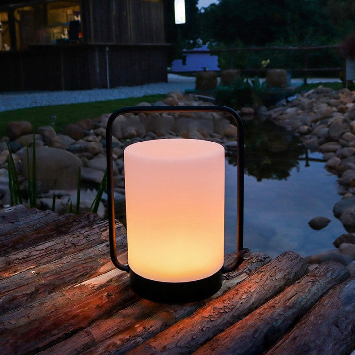 Luz de camping al aire libre de acero inoxidable cilíndrico portátil minimalista moderno PE LED para jardín 